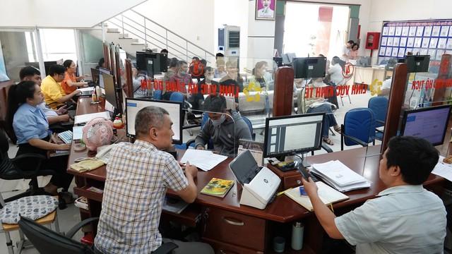 TP.HCM bố trí lại việc làm cho hơn 1.000 công chức - Ảnh 1.