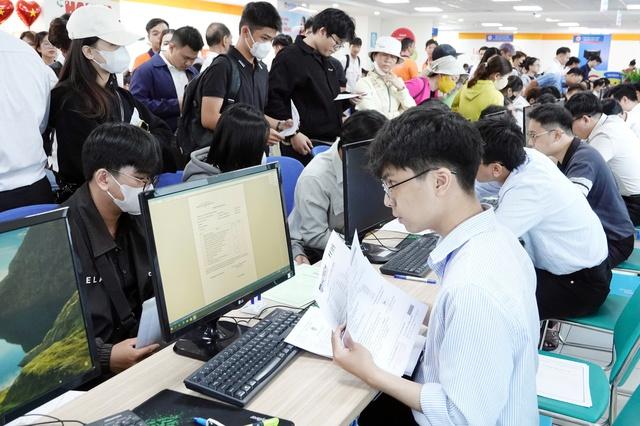 Sắp xếp trường đại học công: Cơ hội và thách thức cho trường tư - Ảnh 1.