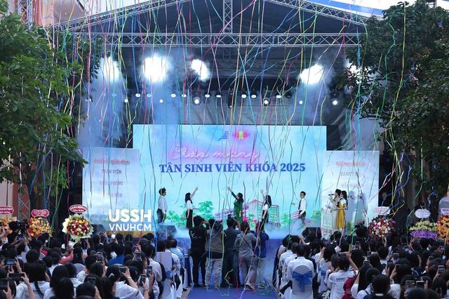 Tân sinh viên mong chờ gì ngoài việc học? - Ảnh 2.