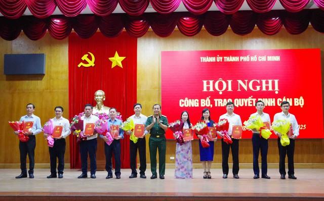 Chỉ định cán bộ xã, phường, đặc khu tham gia Đảng bộ Bộ đội Biên phòng- Ảnh 1.