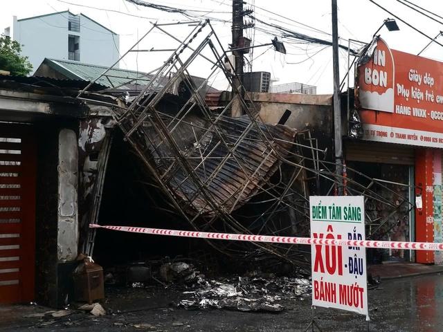Cháy cửa hàng bán quần áo, 1 người tử vong- Ảnh 4.