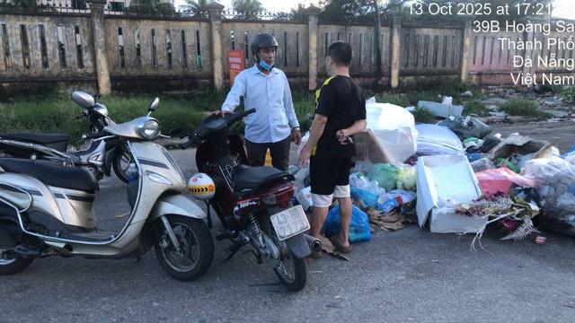 Đà Nẵng: Tổ phản ứng nhanh 'bắt nóng' hàng loạt vụ đổ trộm rác thải, xà bần - Ảnh 2.
