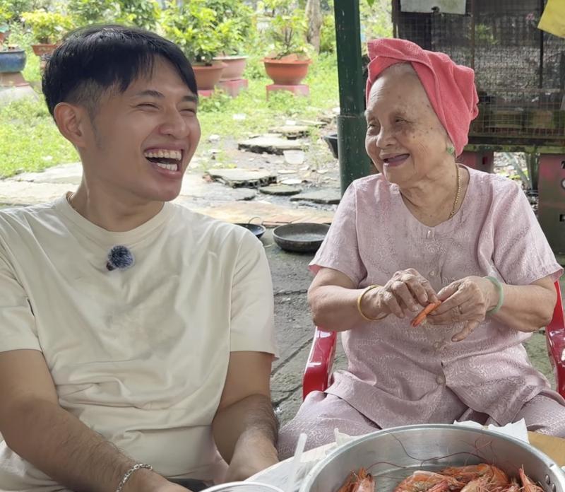 Già gân thời hiện đại: Những cụ bà U . 80 , U . 90 Gây bão mạng xã hội Việt Nam - Ảnh 1.