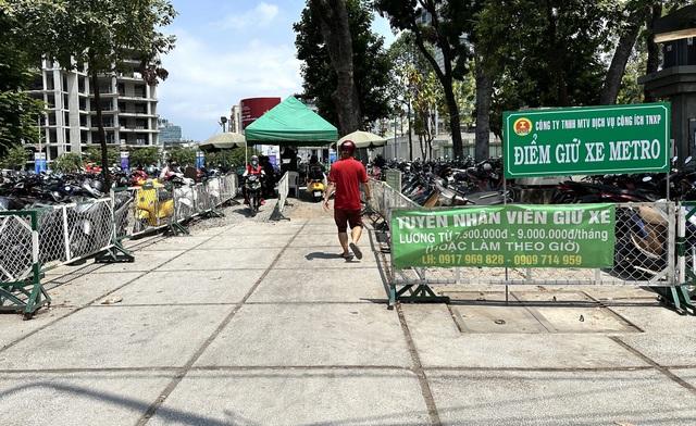 Người dân than bãi giữ xe Metro số 1 quá tải, Sở Xây dựng TP.HCM nói gì? - Ảnh 2.