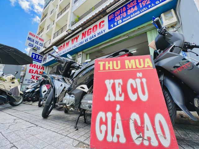 Bán xe không sang tên đổi chủ bị CSGT phạt nguội: Ai nộp phạt? - Ảnh 1.
