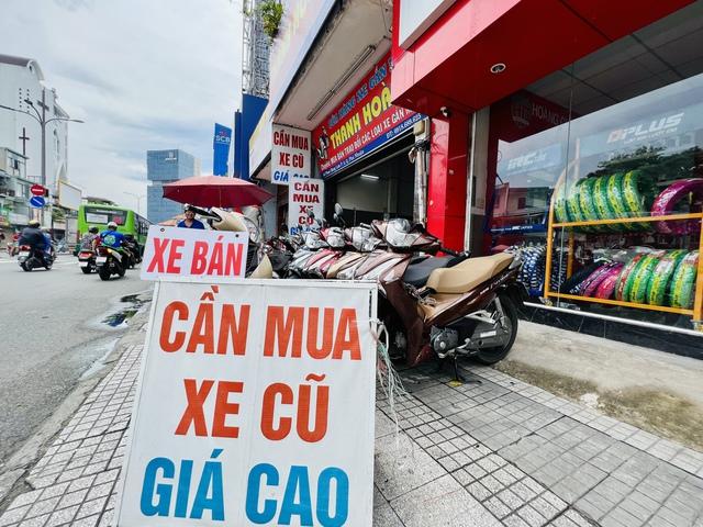 Bán xe không sang tên đổi chủ bị CSGT phạt nguội: Ai nộp phạt? - Ảnh 3.