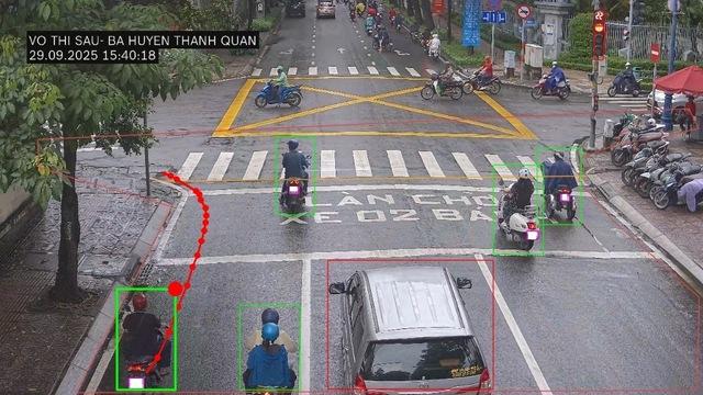 Camera AI của CSGT TP.HCM bắt lỗi rẽ trái khi đèn đỏ ở những giao lộ nào?  - Ảnh 2.