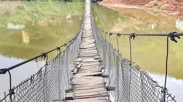 Những cây cầu già nua giữa đại ngàn Quảng Ngãi - Ảnh 4.