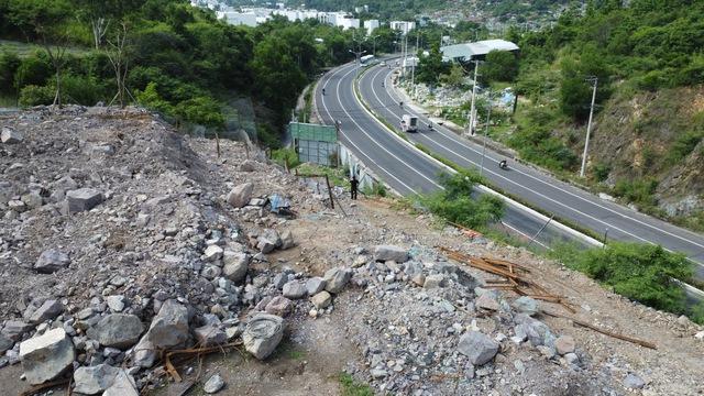  Nhiều dấu hiệu san ủi trái phép trên núi Cô Tiên - Nha Trang- Ảnh 4.