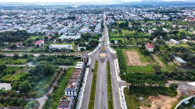 Quảng Ngãi: Thi công lắp đặt ống nước chậm hoàn trả mặt bằng gây mất an toàn- Ảnh 1.