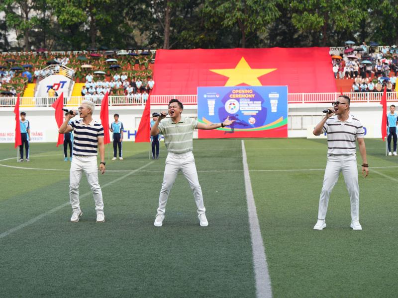 Ngày mai rời xa TP.HCM, các cầu thủ hẳn nhớ mãi những hình ảnh này- Ảnh 9.
