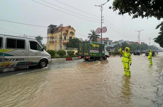 Quảng Ninh chi 2.300 tỉ đồng xử lý ngập lụt, ô nhiễm- Ảnh 1.