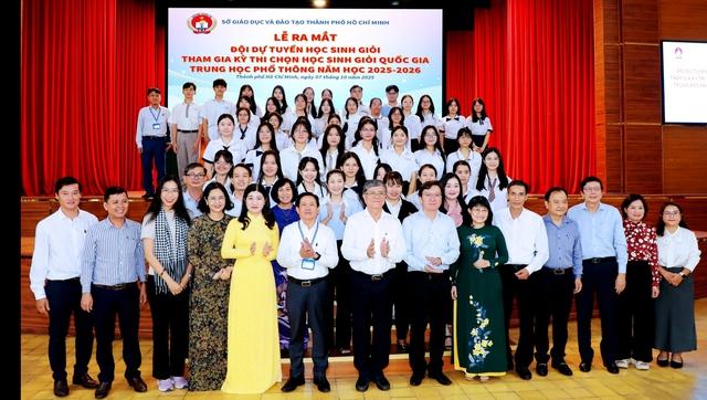 TP.HCM bồi dưỡng đội tuyển thi học sinh giỏi quốc gia với nhiều điểm mới - Ảnh 1.