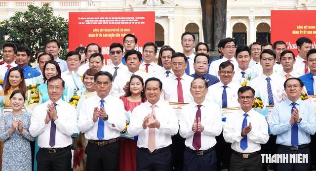 Xây nền móng siêu đô thị TP.HCM từ điển hình dân vận khéo- Ảnh 4.