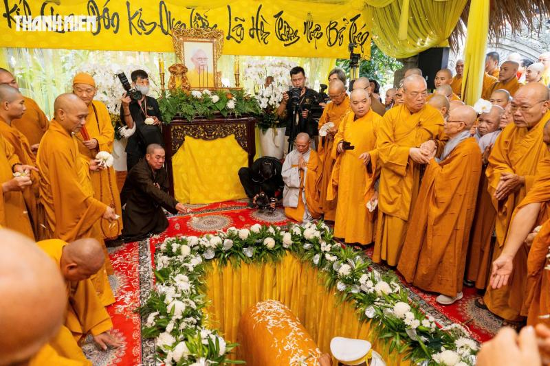 Lễ trà tỳ, nhập bảo tháp trưởng lão hòa thượng Thích Từ Thông ở chùa Thanh Sơn - Ảnh 15.