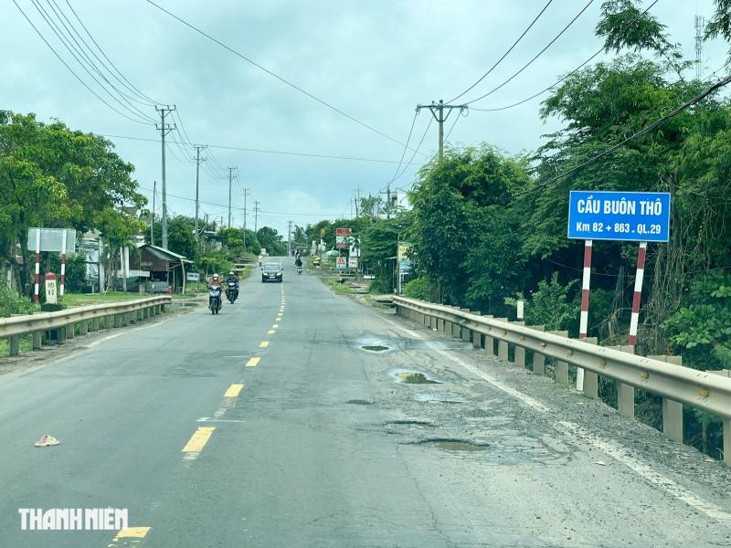 Bao giờ nâng cấp, sửa chữa quốc lộ 29 qua Đắk Lắk? - Ảnh 8.