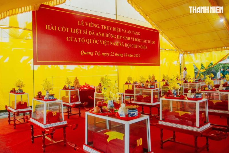 Truy điệu và an táng 34 hài cốt liệt sĩ tại quy tập tại P.Quảng Trị- Ảnh 1.