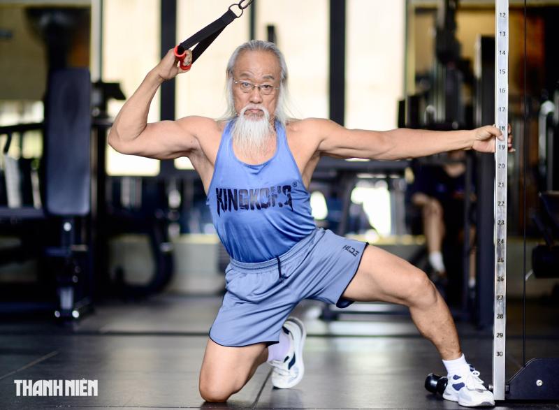 Ông Ừng A Pẩu - Gymer 71 tuổi với phong cách thể hình không tuổi - Ảnh 7.