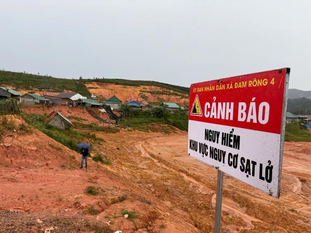 Sạt lở đất tại khu tái định cư ở Lâm Đồng: Ưu tiên bảo vệ dân - Ảnh 4.