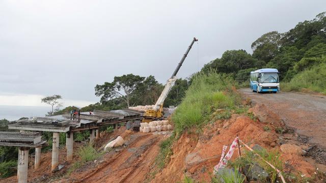 Tiến độ thi công chậm của các công trình cầu trên QL28B tại Lâm Đồng - Ảnh 1.