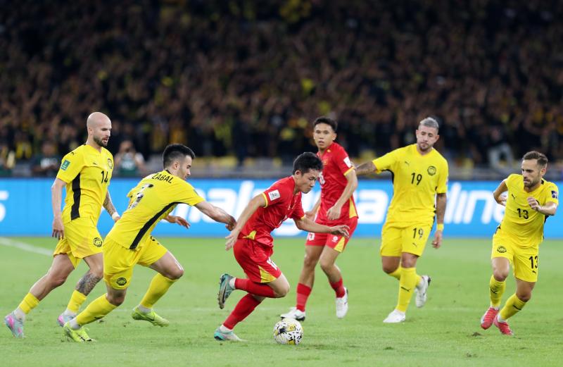 Có hay không môi giới bí ẩn 'làm giả' hồ sơ 7 cầu thủ nhập tịch Malaysia?- Ảnh 1.