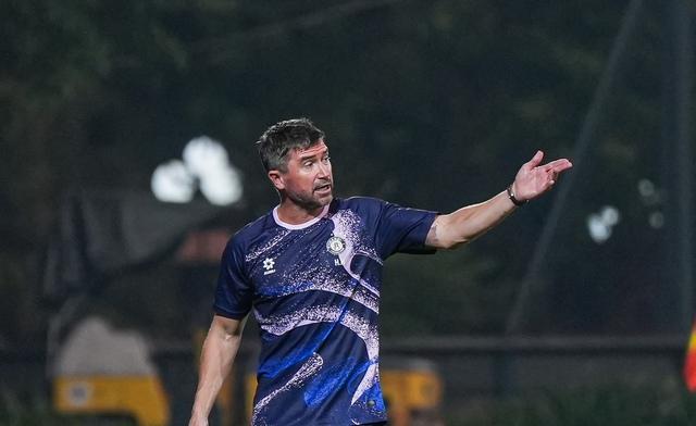 Lịch thi đấu V-League mới nhất: Huyền thoại Harry Kewell ra mắt, HAGL tìm chiến thắng đầu tiên...- Ảnh 1.