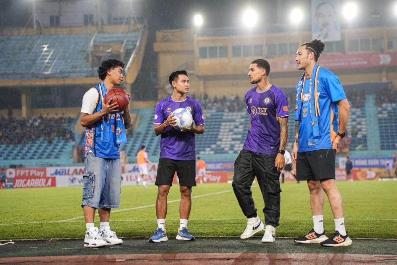 HLV Harry Kewell gọi, Đỗ Hoàng Hên trả lời: Ra mắt đội tuyển Việt Nam cùng Son?- Ảnh 1.