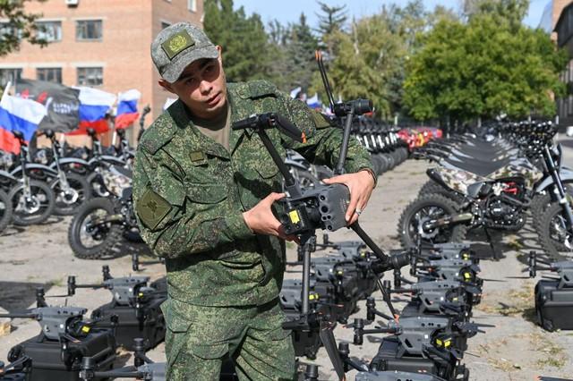 Chiến sự Ukraine ngày 1.319: Kyiv tố UAV Nga tấn công xe lửa  - Ảnh 2.