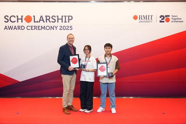 RMIT Việt Nam trao học bổng trị giá 47,5 tỉ đồng năm 2025- Ảnh 3.