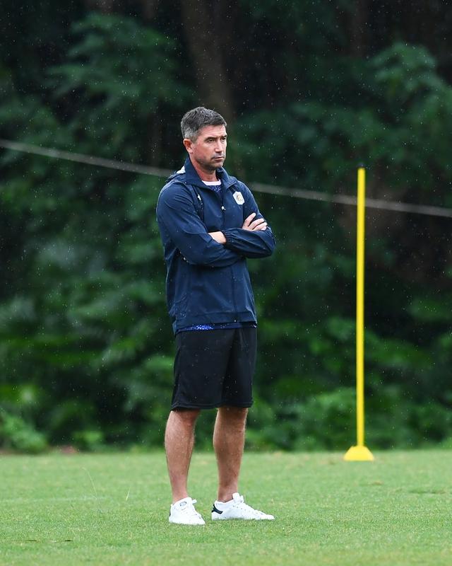 Sếp lớn CLB Hà Nội nói điều bất ngờ trong ngày huyền thoại Harry Kewell ra mắt truyền thông- Ảnh 4.