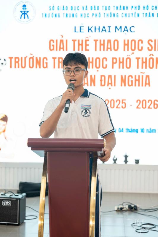 Gay cấn, hấp dẫn giải thể thao học sinh Trường THPT chuyên Trần Đại Nghĩa- Ảnh 3.