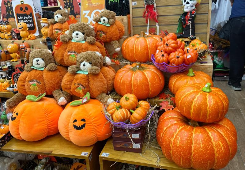 Hôm nay là lễ Halloween: Ngày này được tổ chức thế nào, Việt Nam có gì khác? - Ảnh 2.