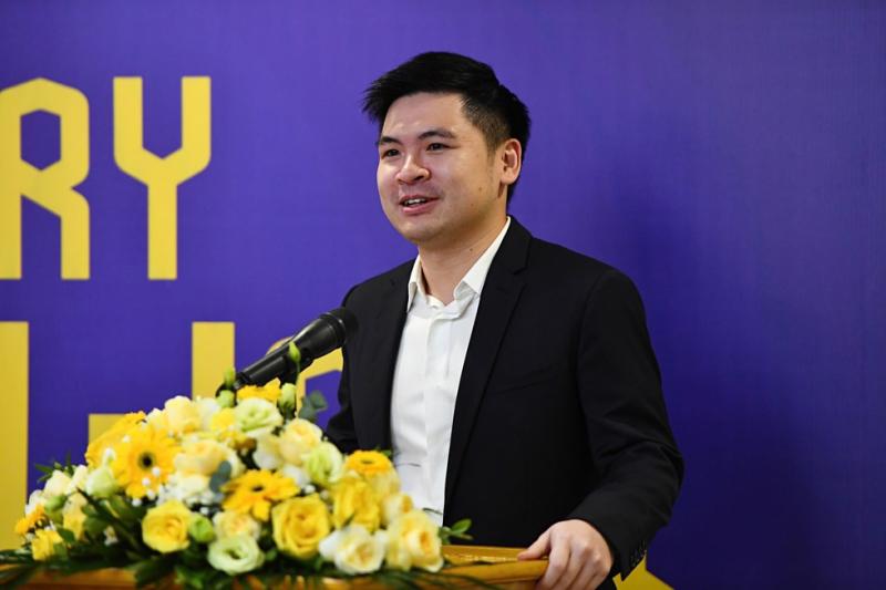 Sếp lớn CLB Hà Nội nói điều bất ngờ trong ngày huyền thoại Harry Kewell ra mắt truyền thông- Ảnh 1.