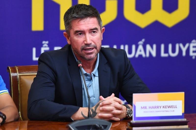 Sếp lớn CLB Hà Nội nói điều bất ngờ trong ngày huyền thoại Harry Kewell ra mắt truyền thông- Ảnh 2.