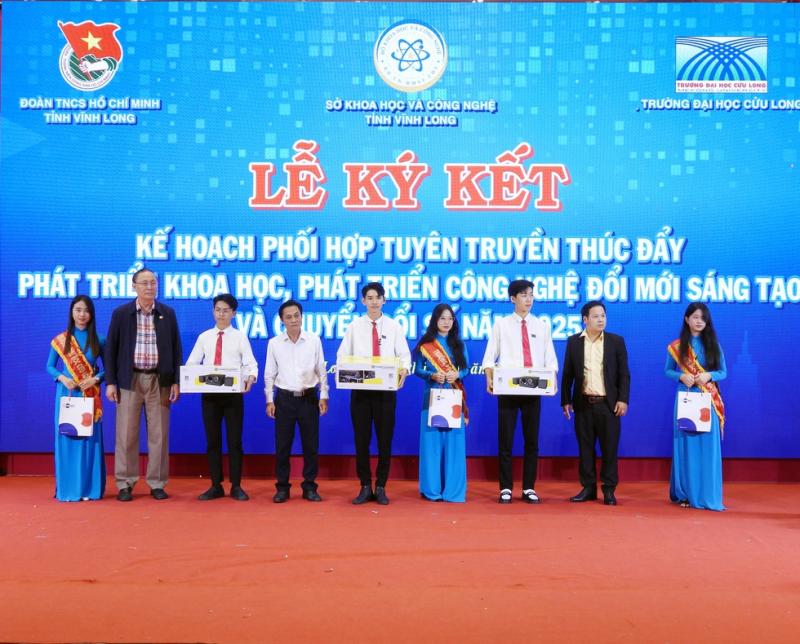Vĩnh Long: Thúc đẩy phát triển khoa học, phát triển công nghệ, đổi mới sáng tạo- Ảnh 4.