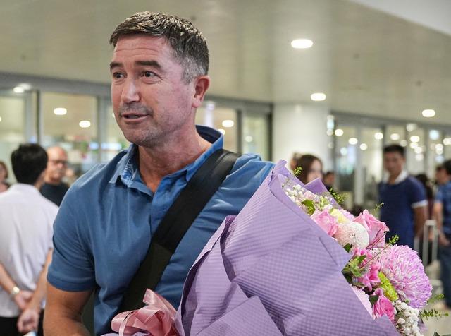 Huyền thoại triệu USD Harry Kewell: 'Tôi sẽ đưa CLB Hà Nội về vị thế vốn có'- Ảnh 2.