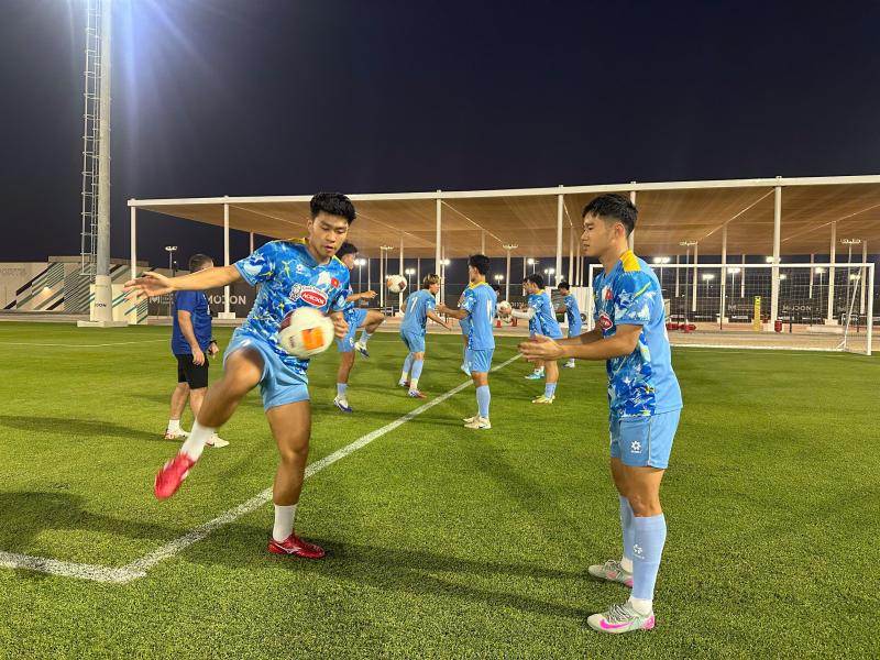 U.23 Việt Nam chơi ấn tượng nhưng bỏ lỡ nhiều cơ hội: Thua sít sao Qatar- Ảnh 2.