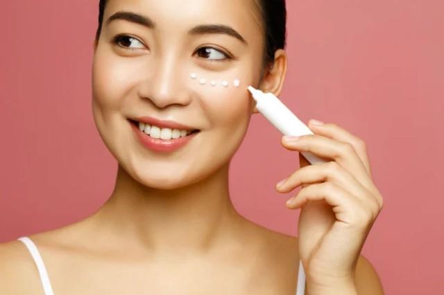 Top 3 kem dưỡng mắt giảm quầng thâm, lấp đầy nếp nhăn đỉnh, top đầu chứa Retinol- Ảnh 1.