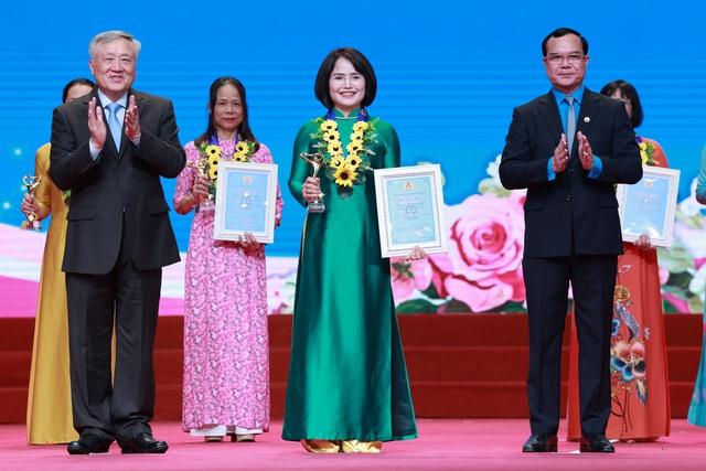 Tôn vinh nữ đoàn viên công đoàn năng động, sáng tạo   - Ảnh 2.