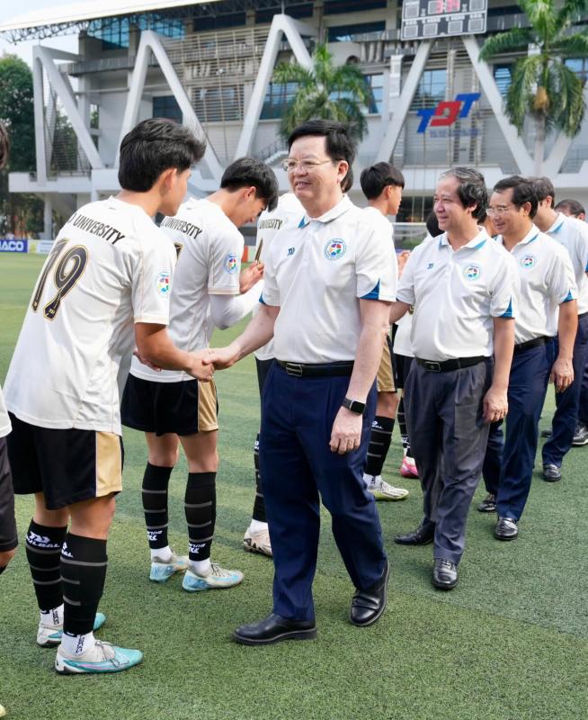 Trường ĐH VH-TT-DL Thanh Hóa đăng quang- Ảnh 1.