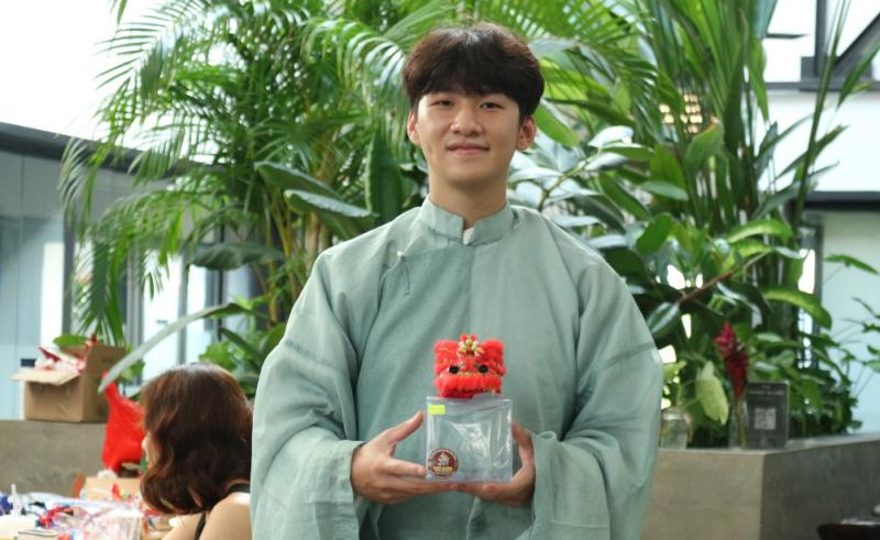 Bộ trang phục trung thu bị thất truyền trăm năm được phục dựng lại - Ảnh 13.