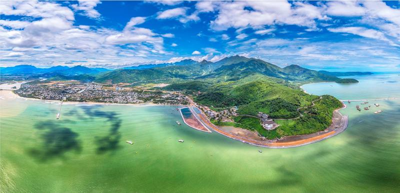 Những công trình giao thông thúc đẩy kinh tế Việt Nam vươn mình mạnh mẽ - Ảnh 4.