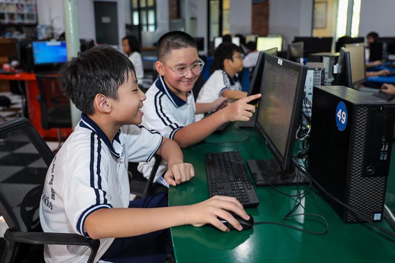 Cơ hội chuyển đổi số giáo dục tại việt nam từ sắp xếp cơ sở giáo dục - Ảnh 1.