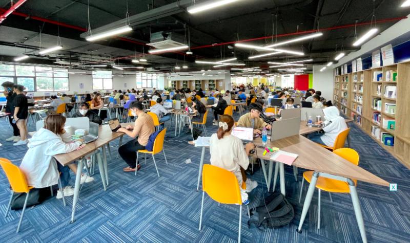 Trường ĐH nào có tổng diện tích lớn nhất và nhiều cơ sở nhất TP.HCM? - Ảnh 1.