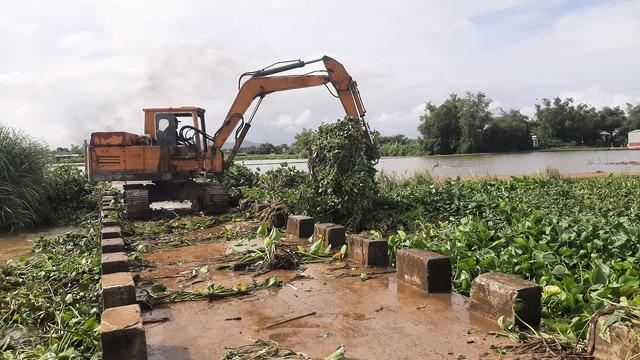 Gia Lai: Ngập lụt phía hạ lưu sông Kôn, nhiều trường học phải đóng cửa - Ảnh 7.