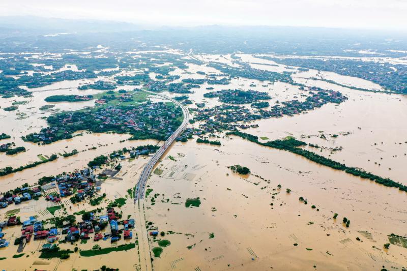 Thái Nguyên nhìn từ trên cao: Nước dâng cao bao vây trung tâm, người dân chạy lũ- Ảnh 7.