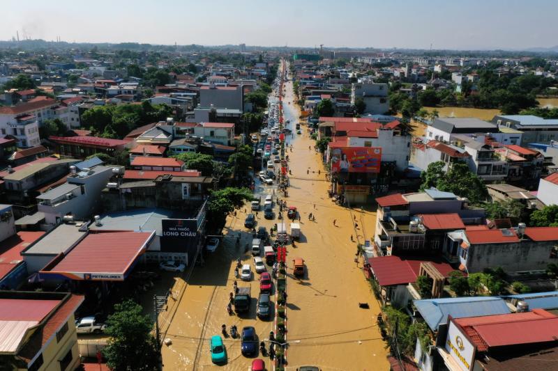 Cận cảnh Thái Nguyên ngổn ngang sau nước lũ rút và nỗi lo của người dân - Ảnh 1.