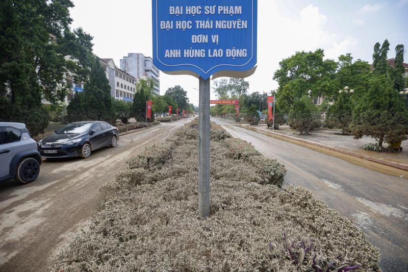 Hình ảnh Trường ĐH Sư phạm Thái Nguyên ngổn ngang sau lũ lịch sử- Ảnh 7.