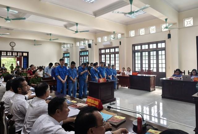 Hải Phòng: Tuyên án loạt cựu cán bộ hải quan tiếp tay buôn lậu hơn 1.800 tỉ- Ảnh 1.