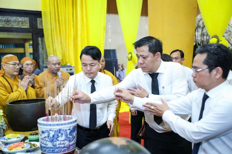Lãnh đạo TP.HCM viếng trưởng lão hòa thượng Thích Trí Tịnh- Ảnh 3.